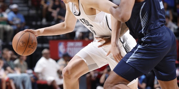 kaiyun体育app-NBA夏联：韦尔斯23+7灰熊逆转开拓者 杨瀚森10+5+3+1帽5失误