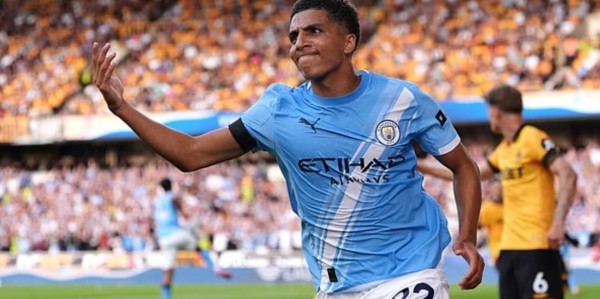 刘易斯：与拉森的冲突是我的错，但我要证明自己并非任人欺负