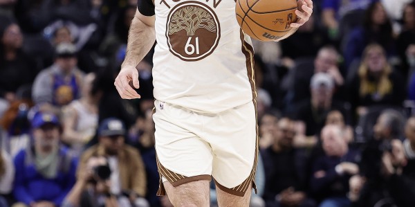 Kaiyun APP-科尔：斯潘塞就是个斗士 他得到的一切都是自己拼来的