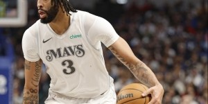 队记：浓眉预计将缺席独行侠明日背靠背对阵尼克斯的比赛