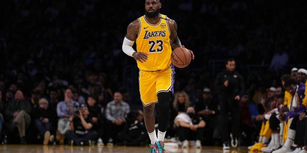 詹姆斯没得到足够帮助？Skip：詹姆斯和富保罗是操纵媒体的天才