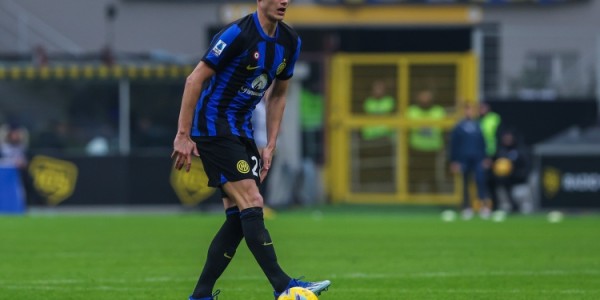 开云入口-今夏离队？全市场：沙特联升班马尼奥姆为帕瓦尔开出800万欧年薪