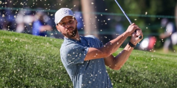 开云官方-夸梅称库里或为全能球类高手 台球与高尔夫同样精湛