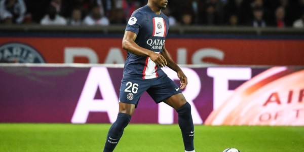 开云-记者：巴黎后卫穆基勒将与桑德兰签约，转会费约1200万欧